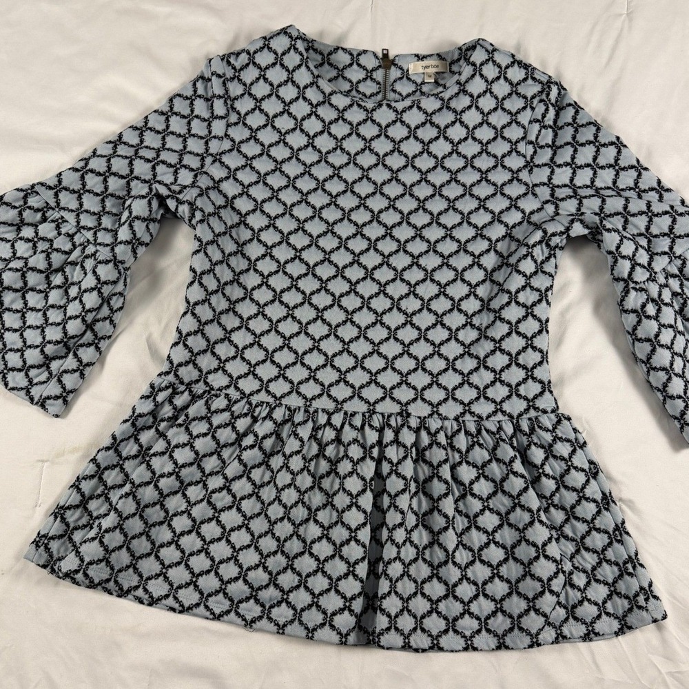 Tyler Boe Blue Black Geometric Peplum Bell Sleeve Zip Back Blouse Top M Coquette